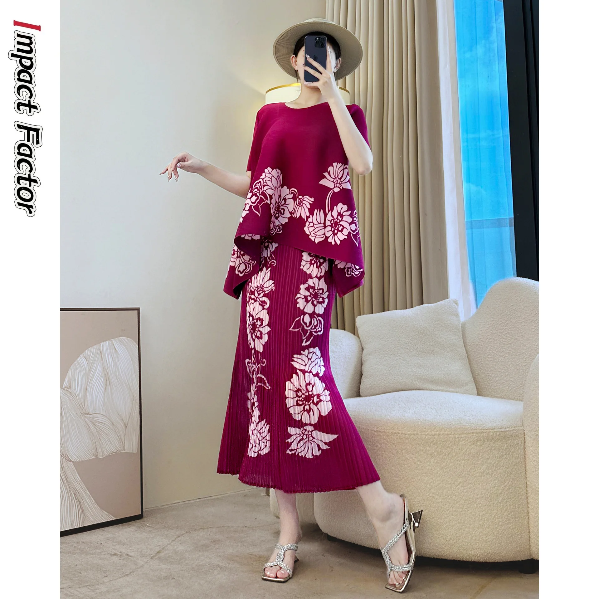 2025 Autunno Nuovo Miyake High-end Abito nero da donna Stampa a pieghe Primavera Top Gonna a pieghe Set a due pezzi