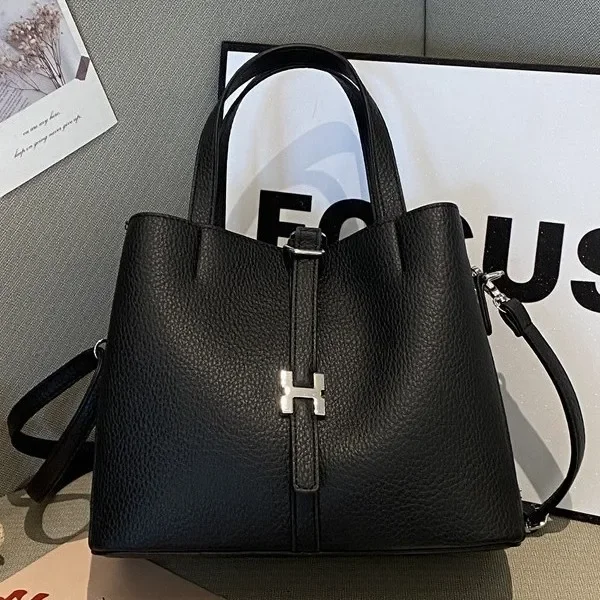 

New Style Fashionally Stylish Multi-functional Shoulder Bag Large Capacity Handheld Tote Bag High-end Commuting Crossbody Bag