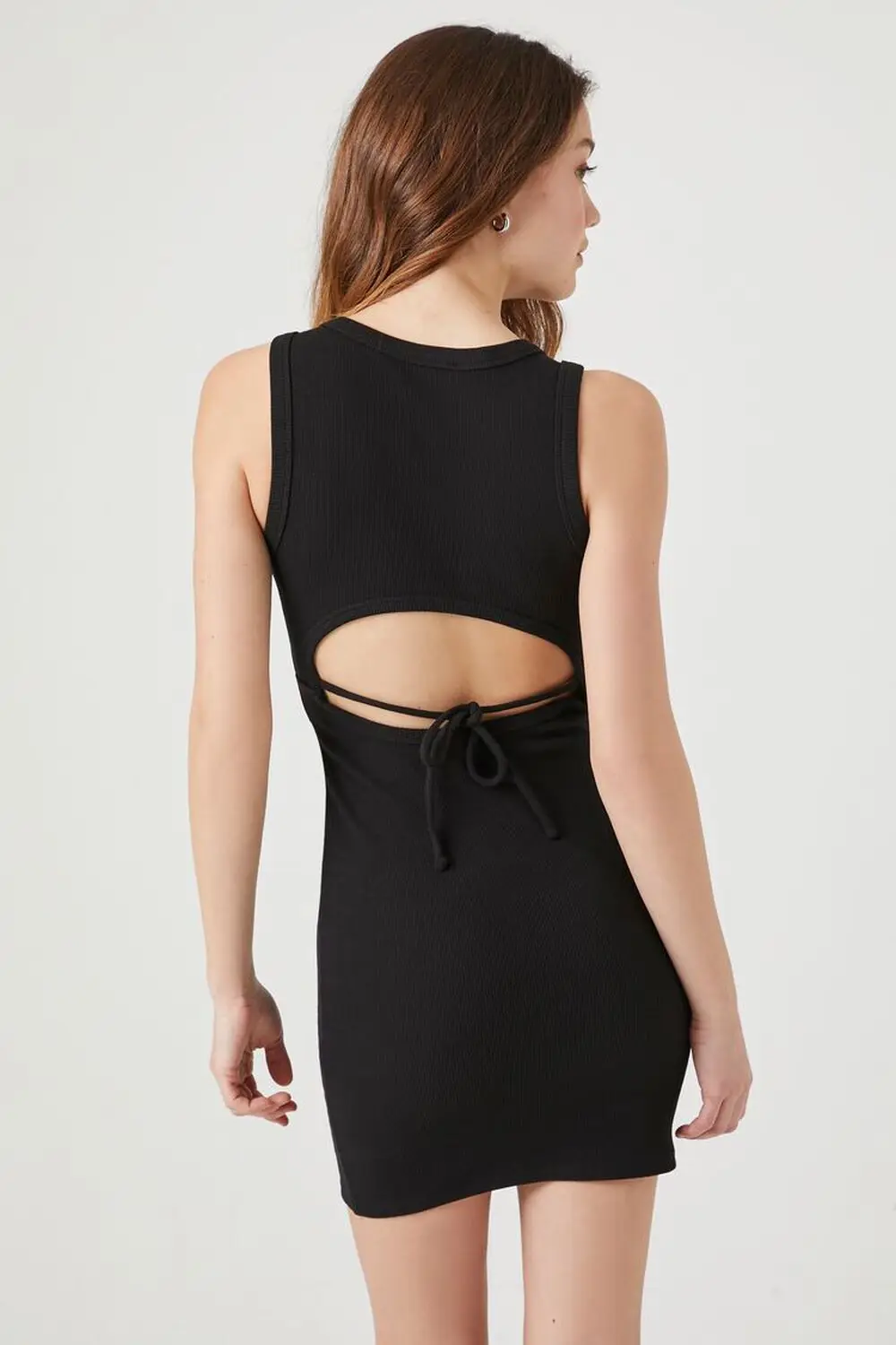 ชุดเดรสสายเดี่ยวเอวสีดำผูกเอว กระชับสัดส่วน สไตล์พื้นฐาน แฟชั่นและอเนกประสงค์ ขายดีสำหรับการขายข้ามพรมแดน