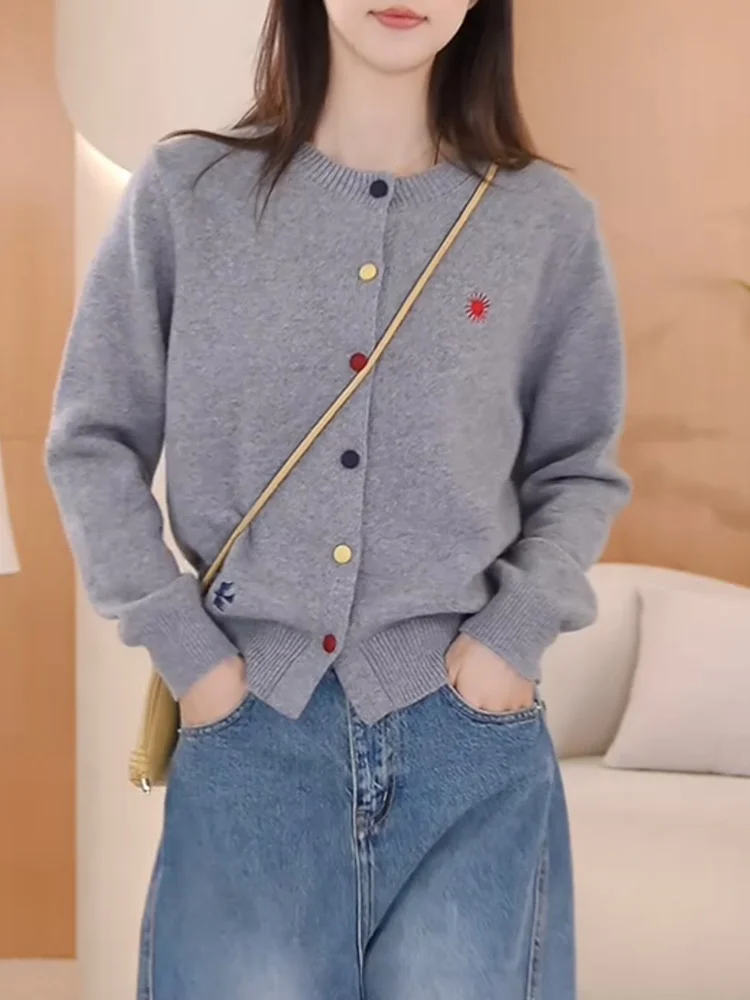 

Casual ey Embroidered Knitted Sweater Autumn 2025 New plus Size Faionable Versatile Slimming Long Sve Top Women's Faion