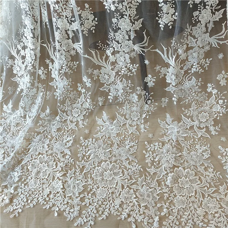 

Новая роскошная вышитая кружевная ткань для свадебных платьев класса люкс, головных уборов, декоративных материалов для рукоделия