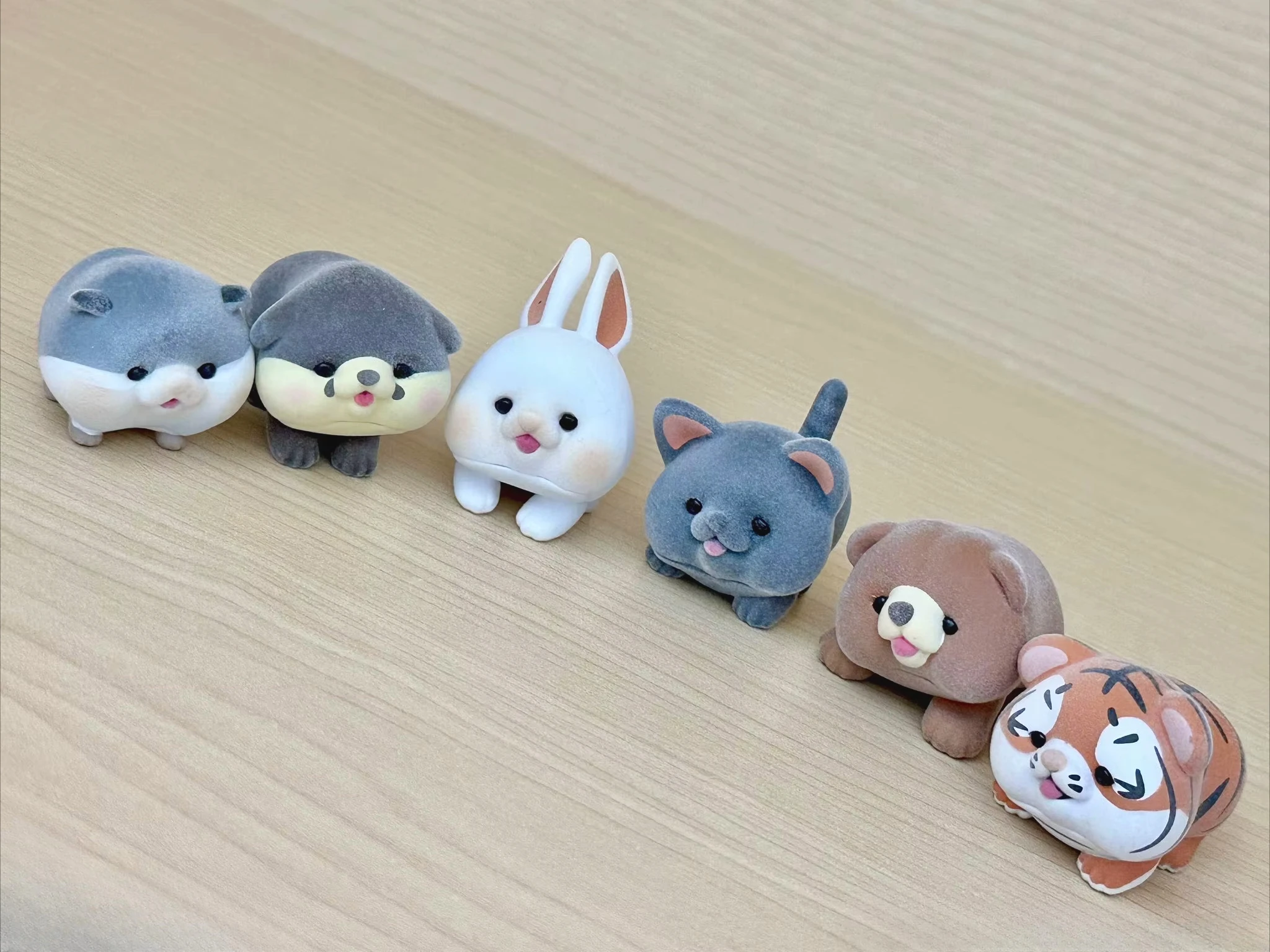 Qualia capsule toys cute flocked round face Animals Mascot Figures