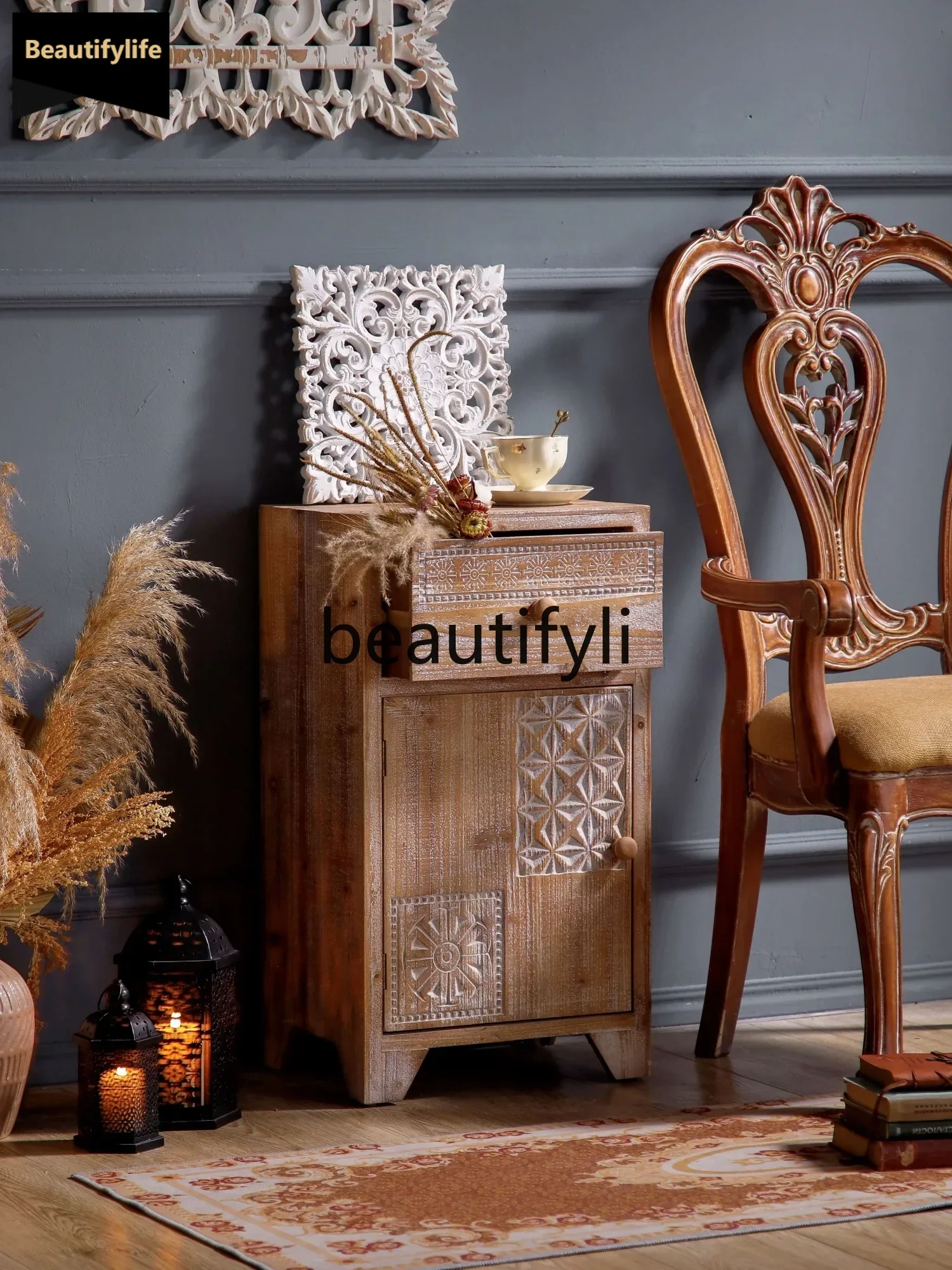 

French retro decorative cabinet solid wood carving antique sofa side cabinet studio bedside table D80