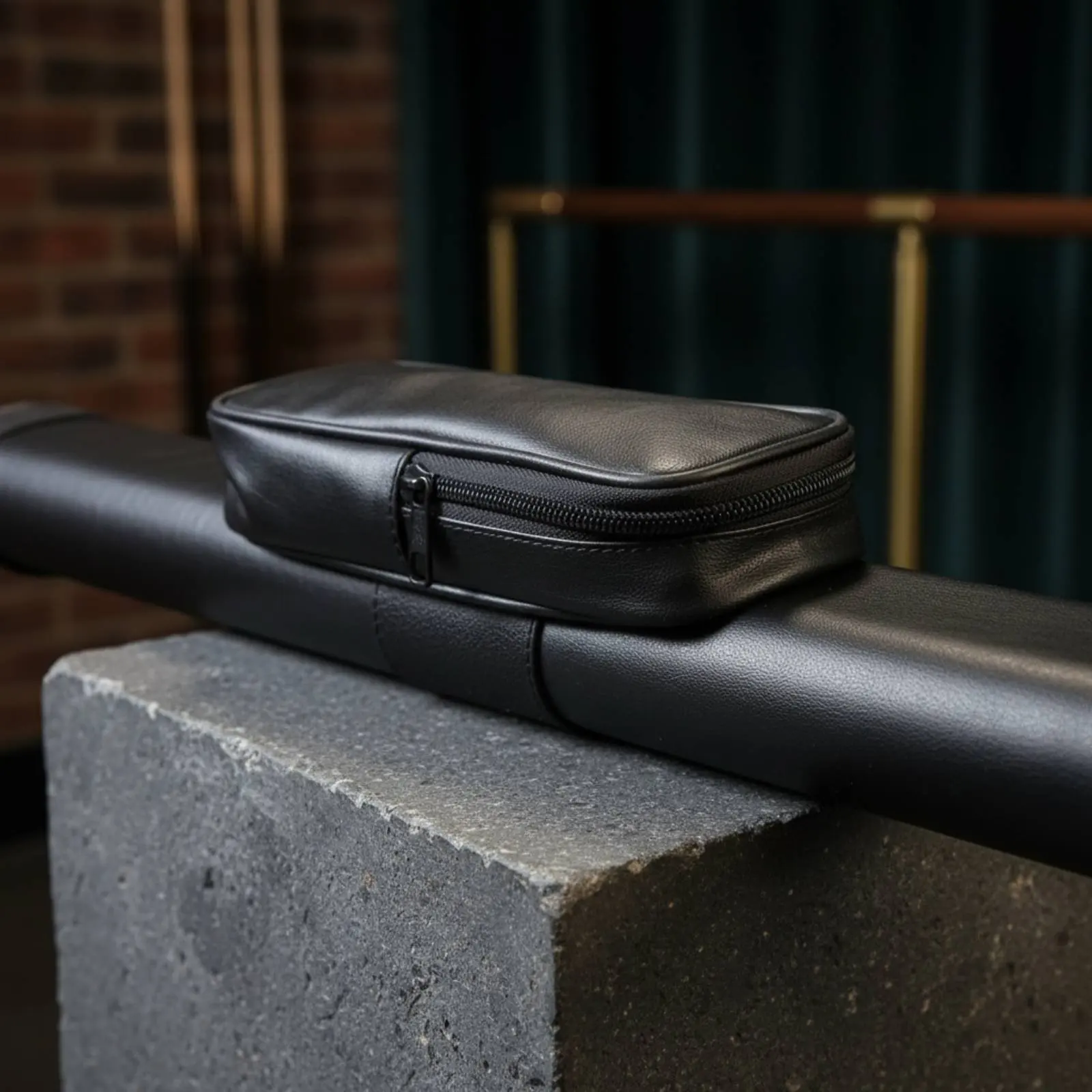 4-Hole Cue Tube Sturdy Oval Cue Case Sports Gear Storage Pockets Easy to Clean for Travel