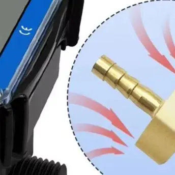 Miniature Digital Gear Flow Meter 1-20L Min For Diesel Fuel Methanol Liquid Measurement With LCD Display