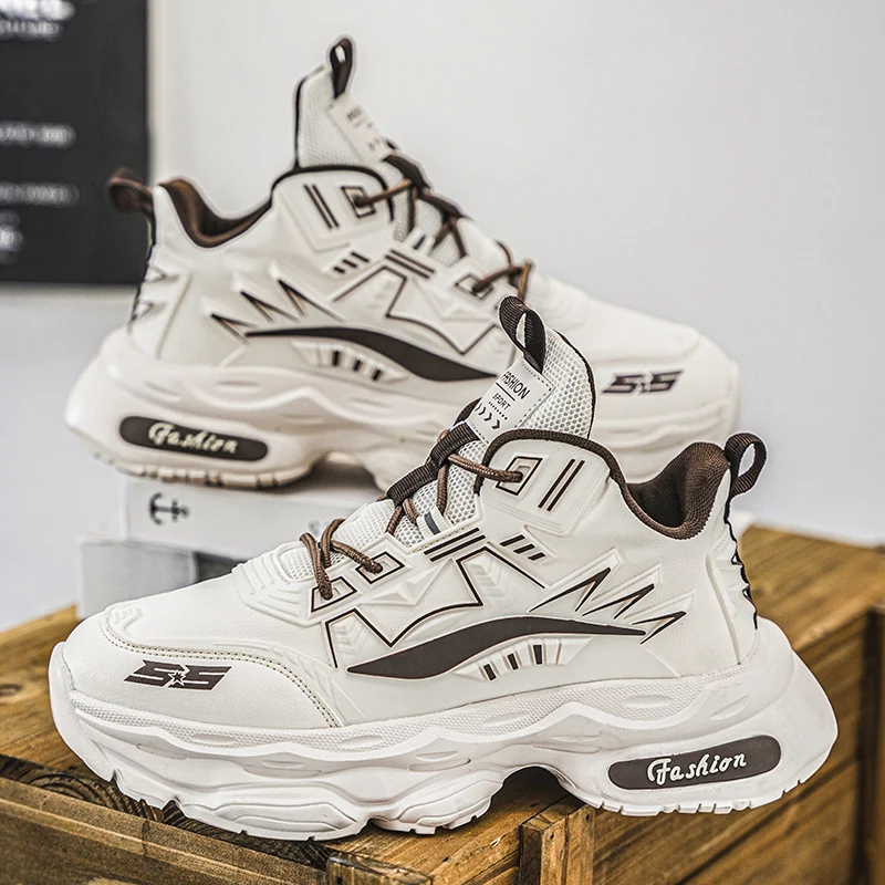 أحذية رياضية سوداء للرجال 2025 منصة جديدة للربيع والخريف للرجال زيادة الترفيه عالية الجودة قابلة للتنفس أحذية جوكر توري المد