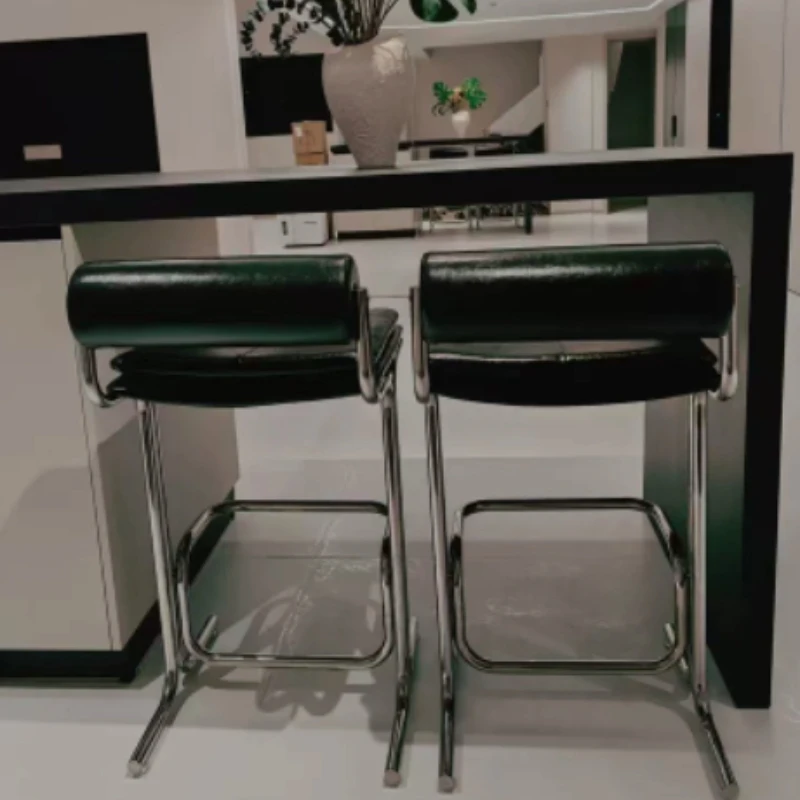 Minimalist Bauhaus Bar Stool Designer Upholstered High Seat Home Island Chairs Modern Light Luxury Bar Chairs with Soft Cushion