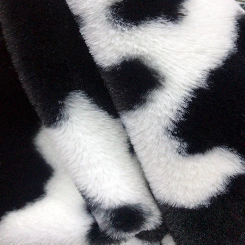 

Ткани с пайетками, жатые, мятые, с эффектом складок, средиземноморские, объемные, текстурированные, полосатые, с линейным цветным узором Bf