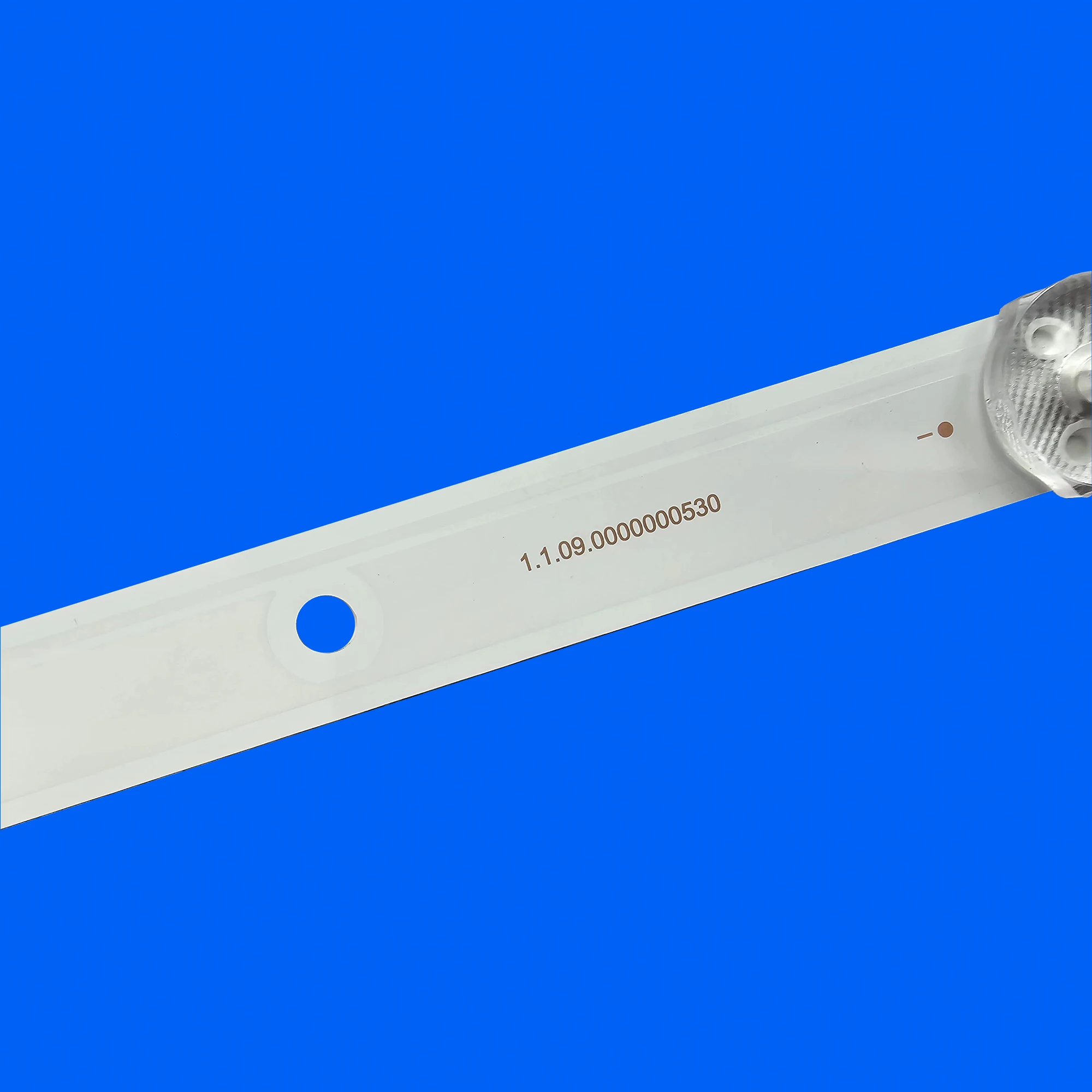 LED backlight strip for K50DLH8US L10B5V2W4 3.2-3.4V 195-200LM 14000K Tira 5 LEDL9B5V3W4 1.1.09.000000530