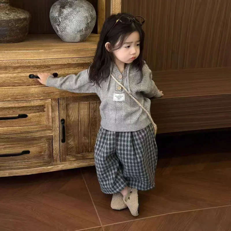 

Korean Girls' Outfit2025New Autumn Winter Grey Hooded Sweater Little Girl Plaid loose Pants Two Piece Set