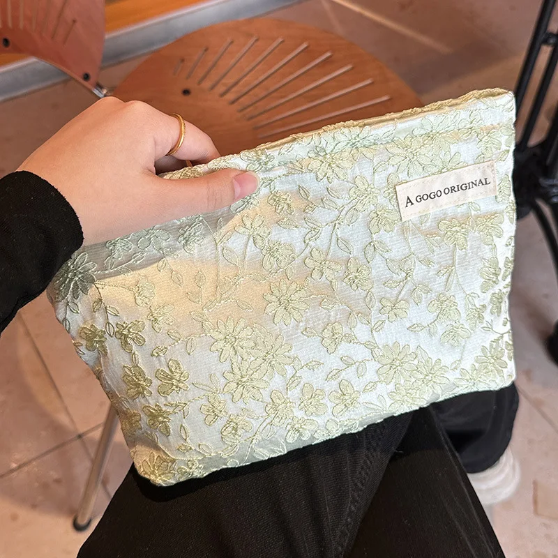 Vintage Cosmetic Pouch Vintage-Inspired Portable Travel Organizer For Gift For Women Daily Use Organizer - view 3