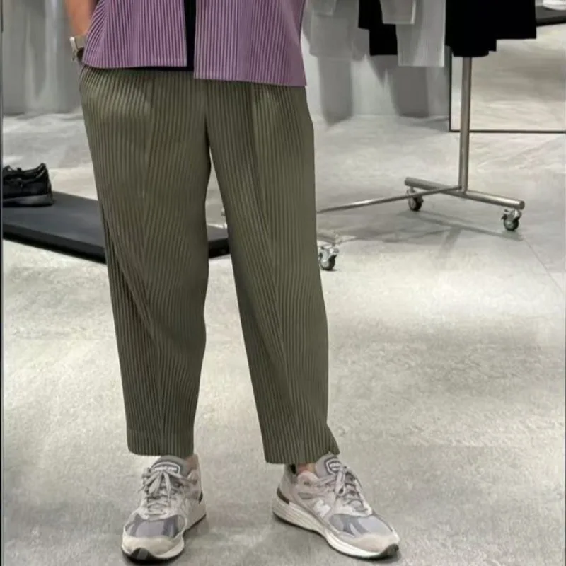 

Miyake Pleated Men's Nine-minute Center Seam Pants Straight Drape Loose Casual Japanese Sweatpants Comfortable Breathable Office