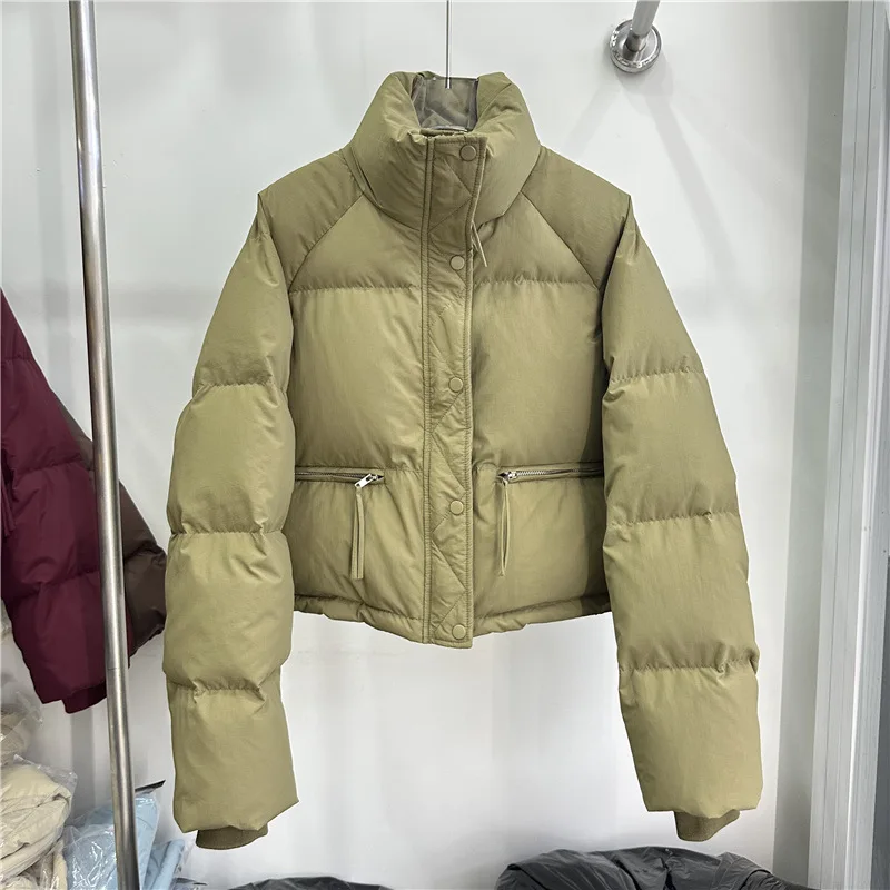 เสื้อแจ็คเก็ตขนเป็ดผู้หญิงสำหรับฤดูหนาวปี 2025 แบบสวมใส่สบาย หนา กันลม คอตั้ง แบบสั้น