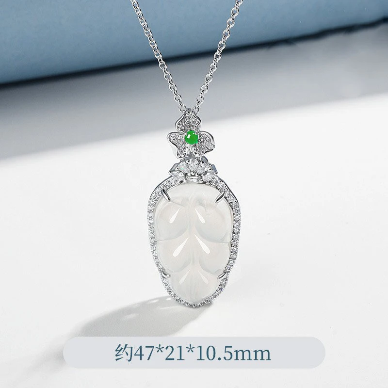 High-quality pendant silver plating, inlaid with , featuring a golden branch leaves necklace, a jade