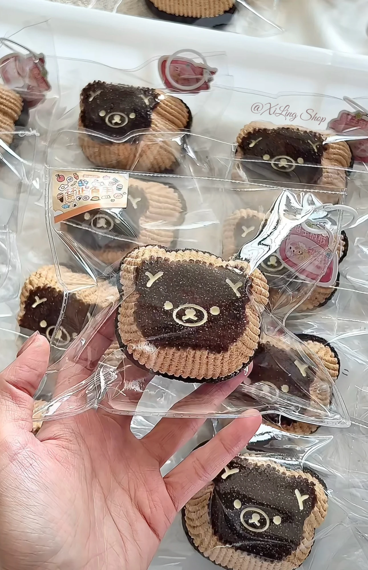 1Pc Handcrafted Chocolate Bear Pudding Squishy – Yogurt Puree Texture & Food Grade Silicone Stress Reliever