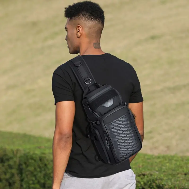 OZUKO-Bolsa Multifuncional de Peito para Homens, Ombro Tático, Bolsa Crossbody, Impermeável, Grande Capacidade, Viagem, Ao Ar Livre, Esportes