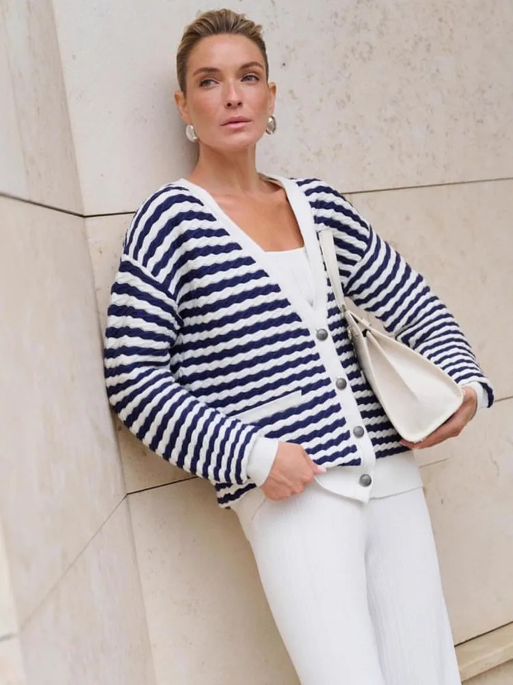 

Blifanbo Stripe Knit Cardiganr Sweater Top Women Autumn Winte V-neck Single-breasted Long Sleeve Loose Female Knitt Sweater Top