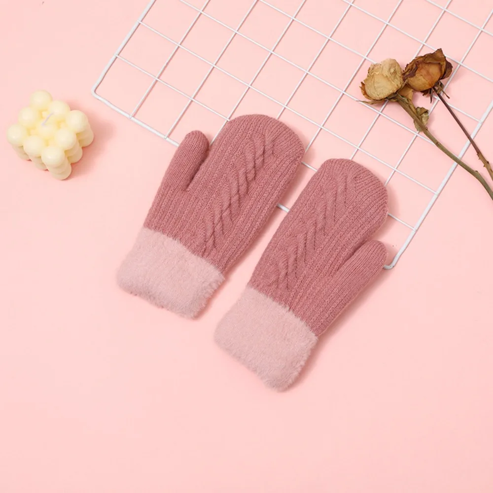 Fashion Warm Knit Twist Flowers Mittens Thickening Korean Style Full Finger Gloves Double Layer Windproof Cycling Gloves Winter