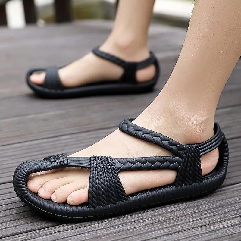 Men's Summer Anti-Slip Woven Straw Sandals for Outdoor Beach Sports Driving Water-Friendly