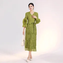 Miyake Pleats 2024 Autumn New Fringed Skirt Cuffs Disc Flower Round Neck Solid Color Simple Temperament Women's Dress