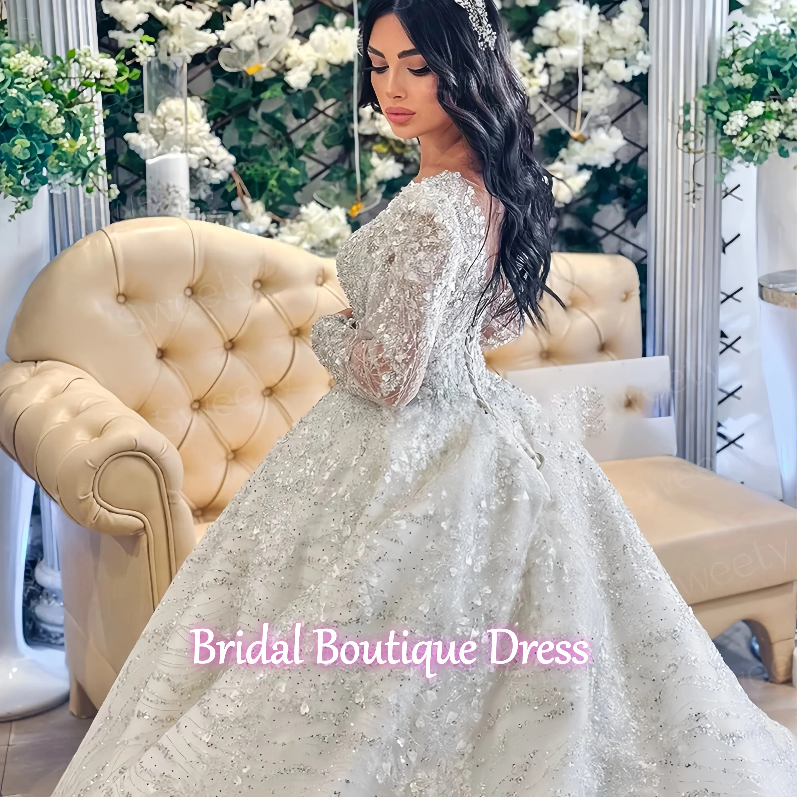 カスタマイズされた高級ビーズのウェディングドレスオーガンザ刺繍スパンコール夜会服Oネックフルスリーブブライダルレースアップベスティドデノビア