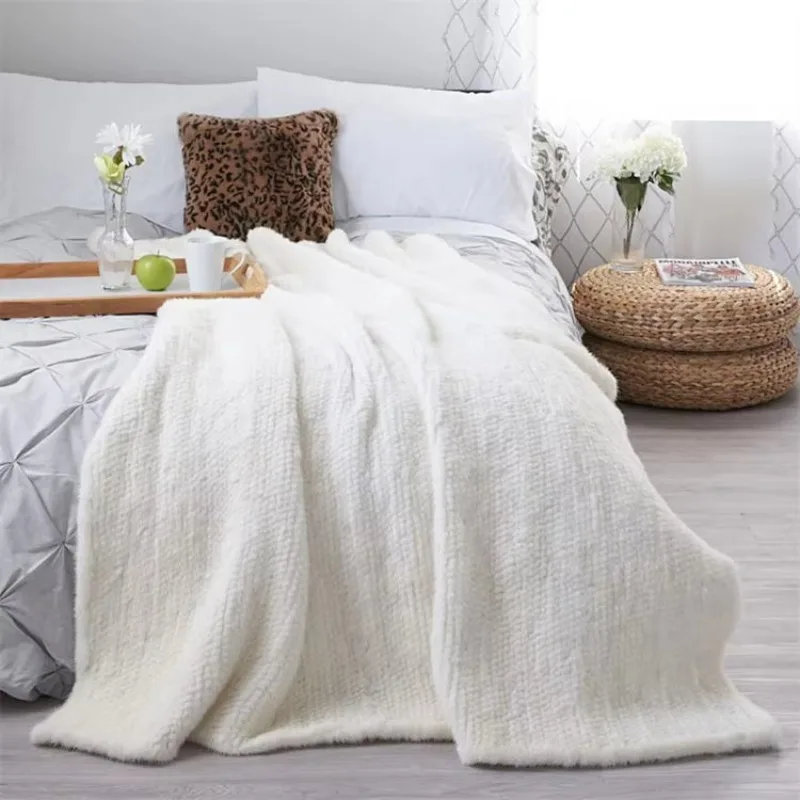 Custom Double Sided Fluffy King Size Bed Blanket Knitted Rex Rabbit Fur Blanket Bed Cover Throw