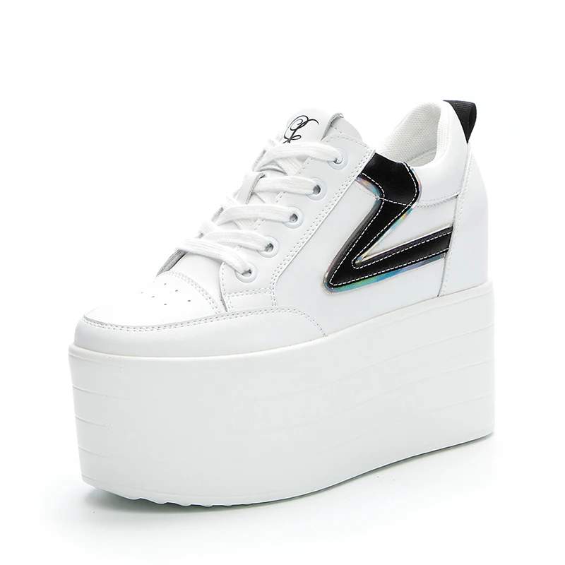 Scarpe sportive da donna con fondo spesso con tacco nascosto in vera pelle Sneaker di design di lusso bianco scarpe Casual eleganti ed eleganti da