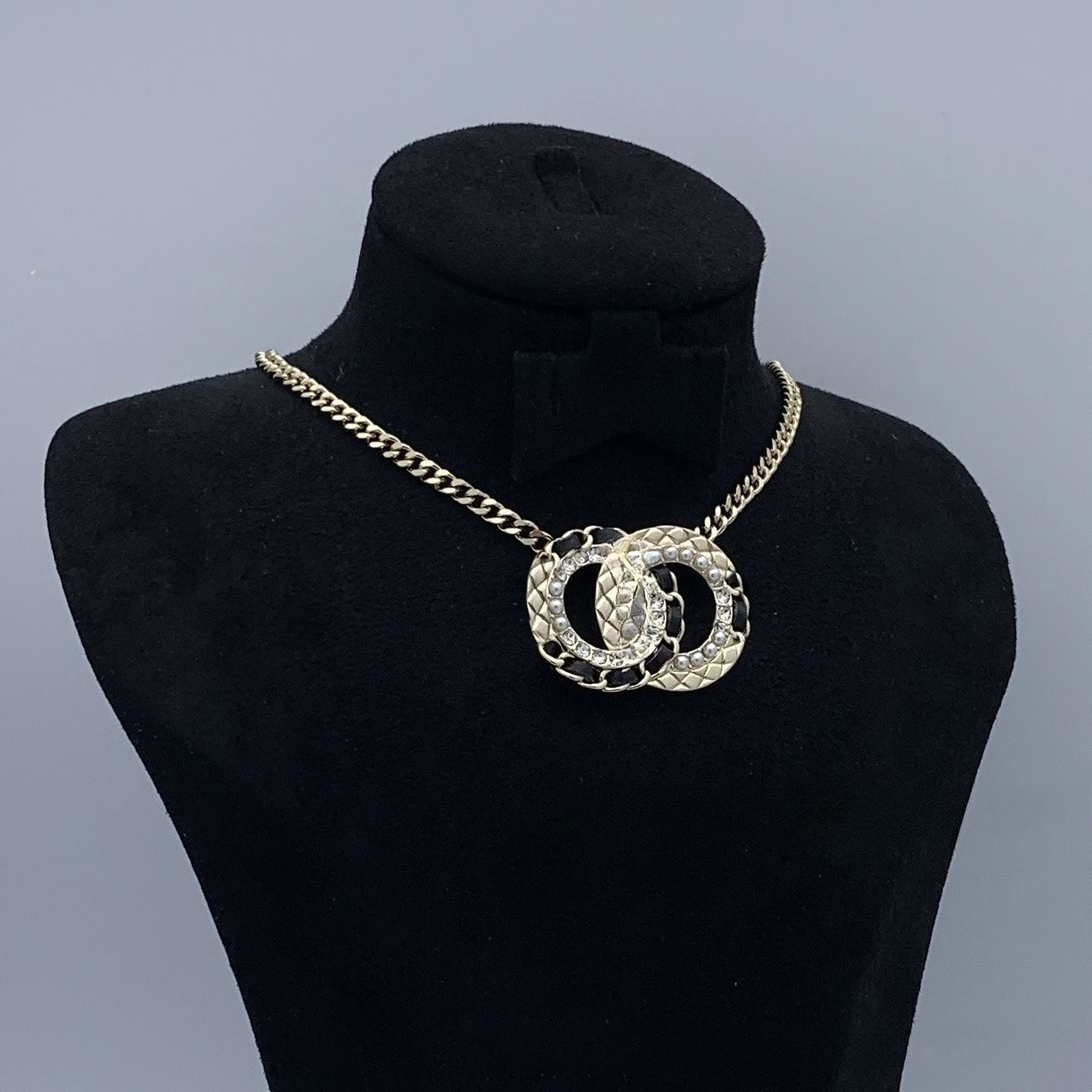 قلادة مزدوجة فلاش الماس الايبوكسي ريترو صغيرة عطرة نمط جديد قلادة المرأة 2025 #3