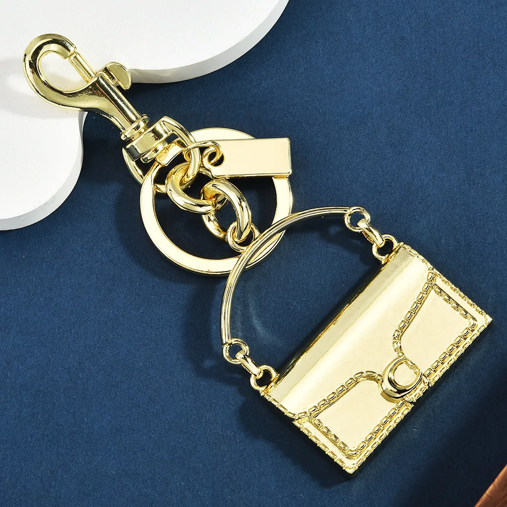 

Including exquisite bags, high-end car key chain accessories, car keys, and bag pendants