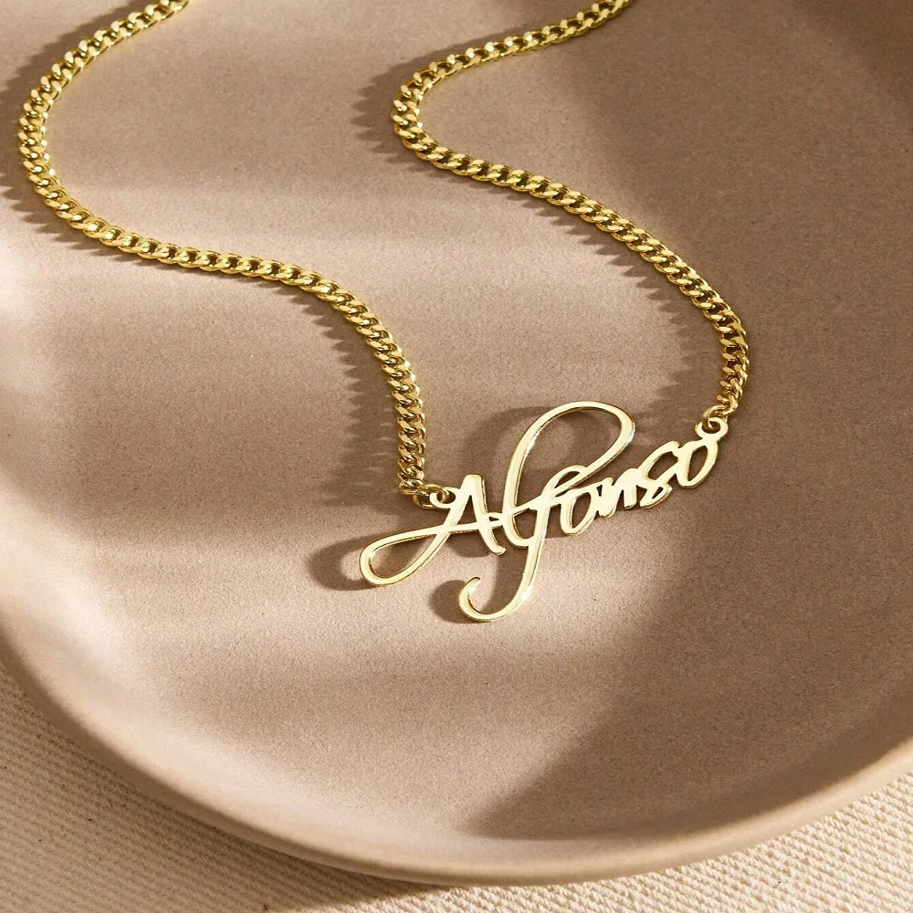 

Personalized Stainless Steel Necklace Fashion Jewelry 18k Gold Plated Cuban Necklaces