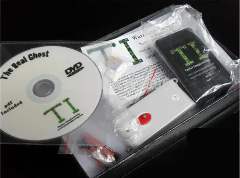 

Реальный призрак 2.0 (трюк + DVD) - Волшебный трюк Сценический магический реквизит Комедийная карта Крупным планом Ментализм Магия Пророчество Иллюзия Волшебник