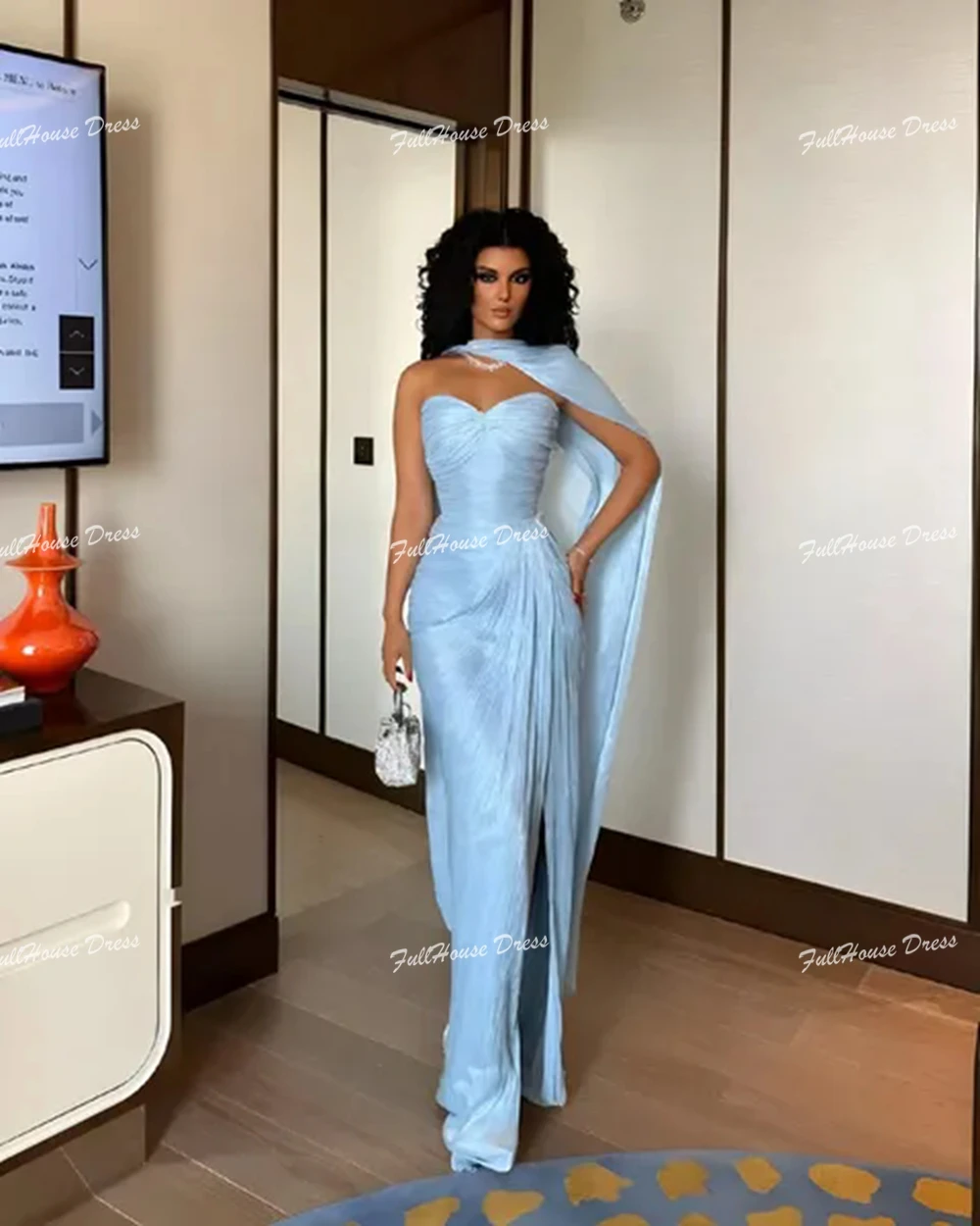 فستان سهرة مخصص بياقة على شكل قلب مطوي بدون ظهر مثير حورية البحر بدون ظهر بطول الأرض وفتحة جانبية مع محكمة