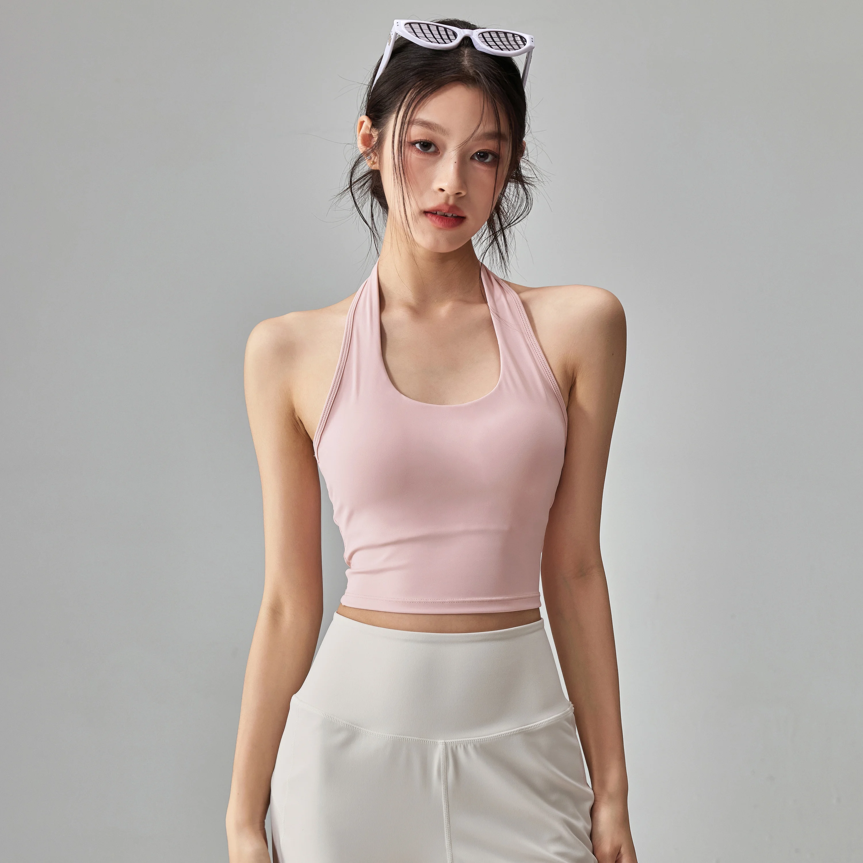 เสื้อกล้ามออกกำลังกายแบบผูกโบว - Suspender Tank Top บทวิจารณ์และราคา