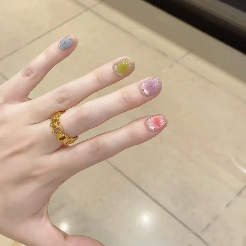 Handgefertigte 2025, kurze künstliche Nägel mit Kleber, mehrfarbig, niedliche Nägel zum Aufkleben mit Design, Nagelspitzen, zum Aufdrücken der Nägel mit Box und Werkzeug