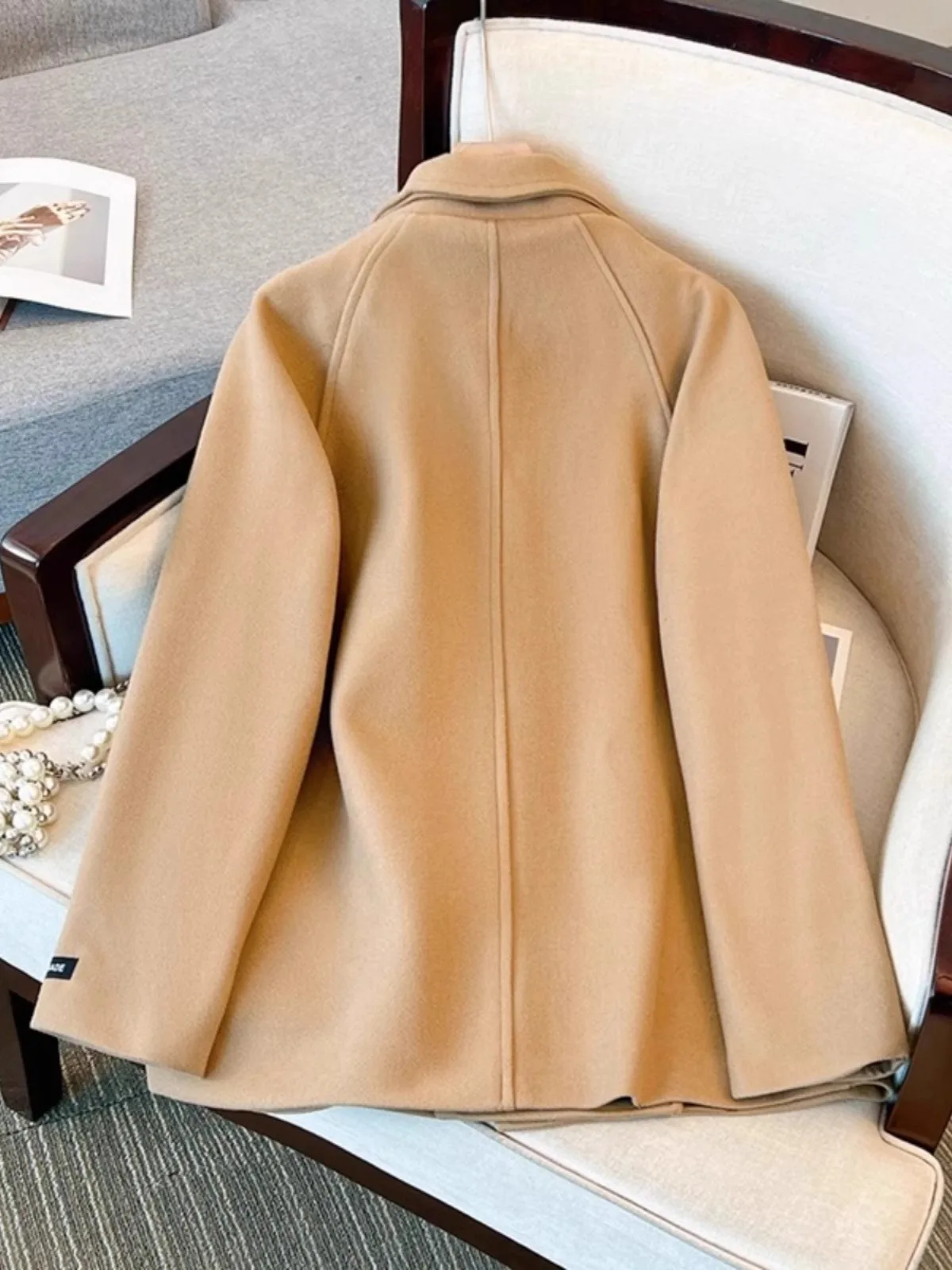 Women\'s Fall/Winter Retro Casual Cropped Woolen Blazer Coat French Style Commuter Double-breasted Suit Collar Woolen Jacket Coat