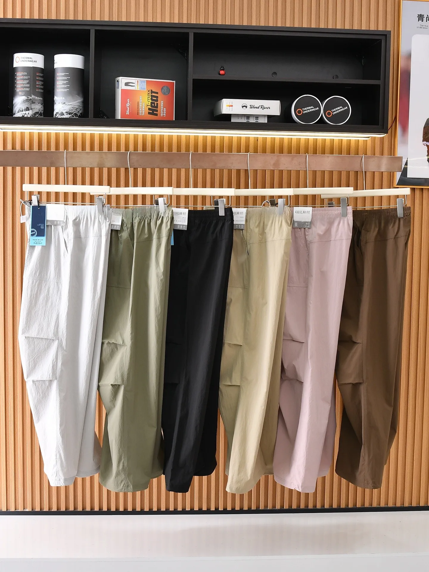 

Outdoor Men's Hiking Pants Breathable Moisture Wicking Trousers Summer Casual Straight Leg Pants Comfortable Fit Tactical Pants