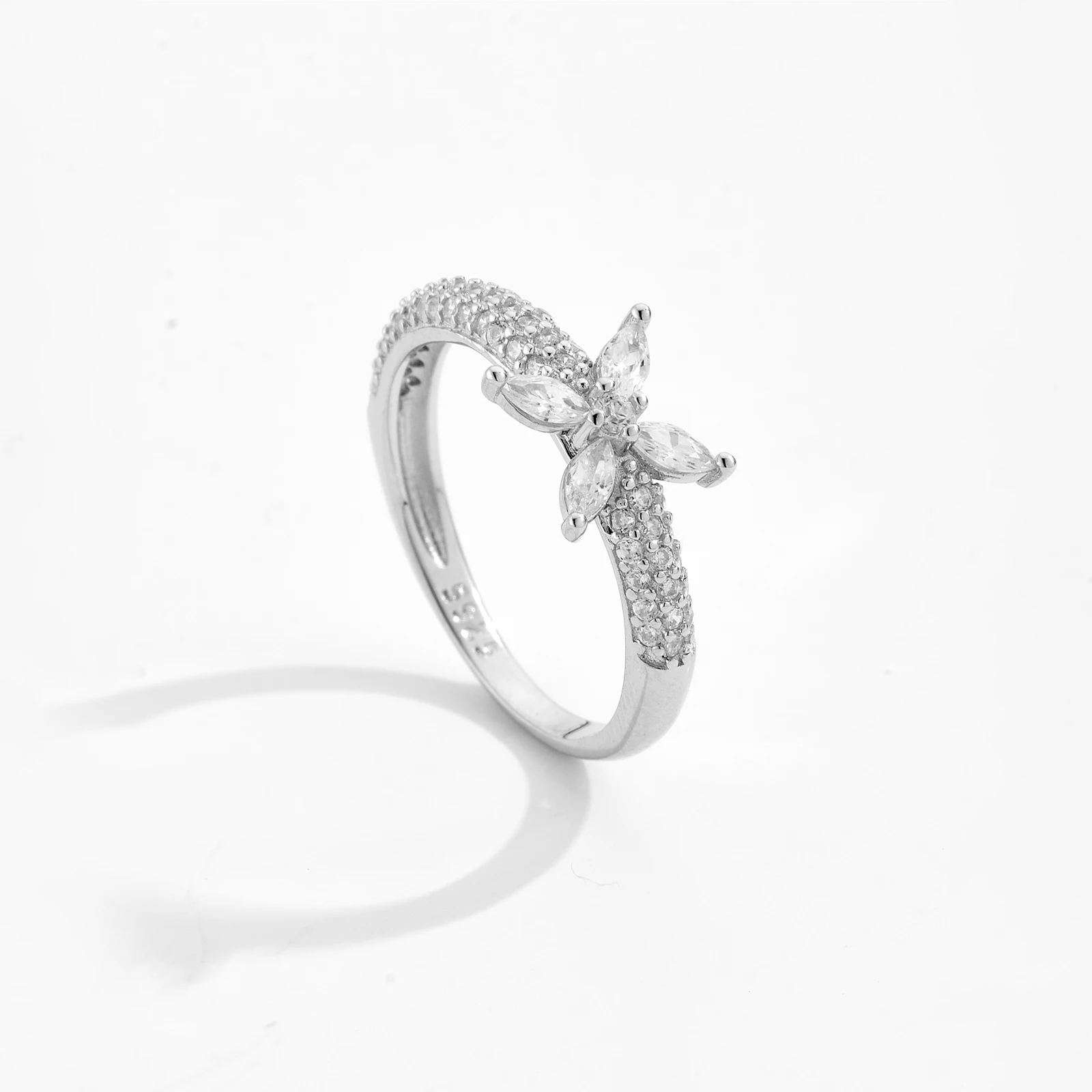 

VEWANT Women 925 Sterling Silver Flower CZ Zircon Luxury Ring 2025 New Wedding Anniversary Fine Jewelry Valentine Gift
