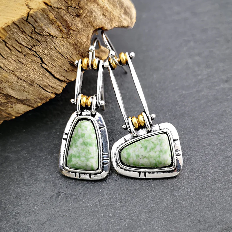 Vintage Irregular Shaped Adhesive Pattern Owl Earrings Metal Silver Color Hanging Olive Green Imitation Pearl Earrings