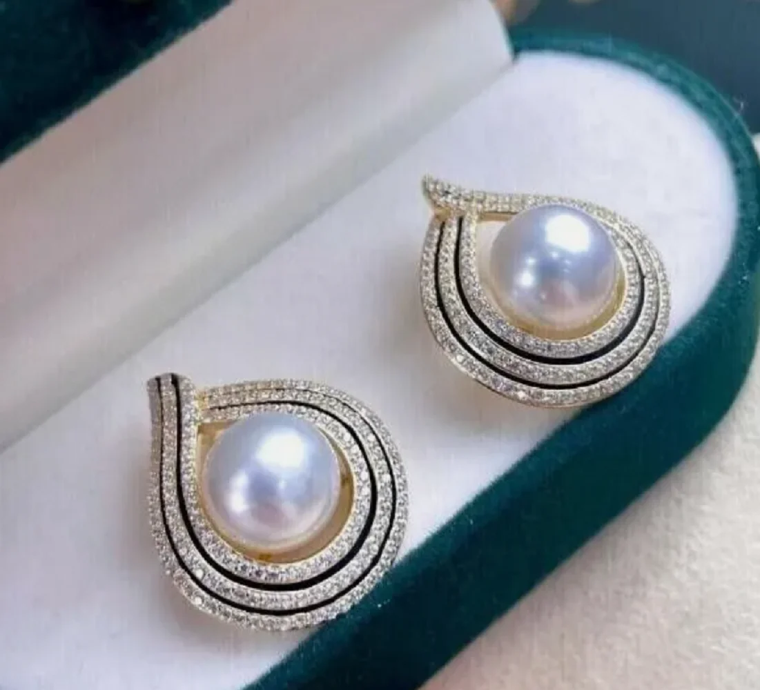 

Brand new gorgeous AAAAA 10-11mm South ea white earrings with pearl earrings 925s