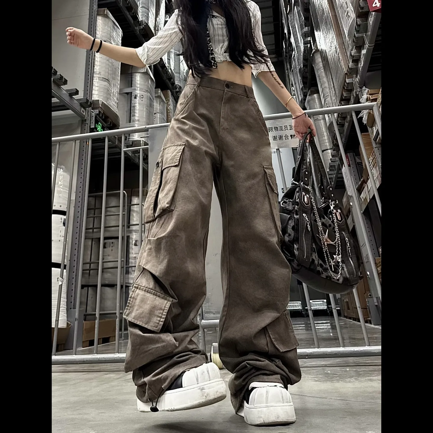 Unisex Khaki Cargo Pants Straight Wide Leg Floor Length Trousers Multiple Pockets for Hip Hop Dance and Streetwear Looks
