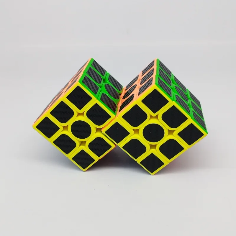 

Irregular-shaped 3x3 Connected Cube Puzzle Carbon Fiber 2 Consecutive 3 Cube Restricted Rotation Siamese Cube Bundled Together