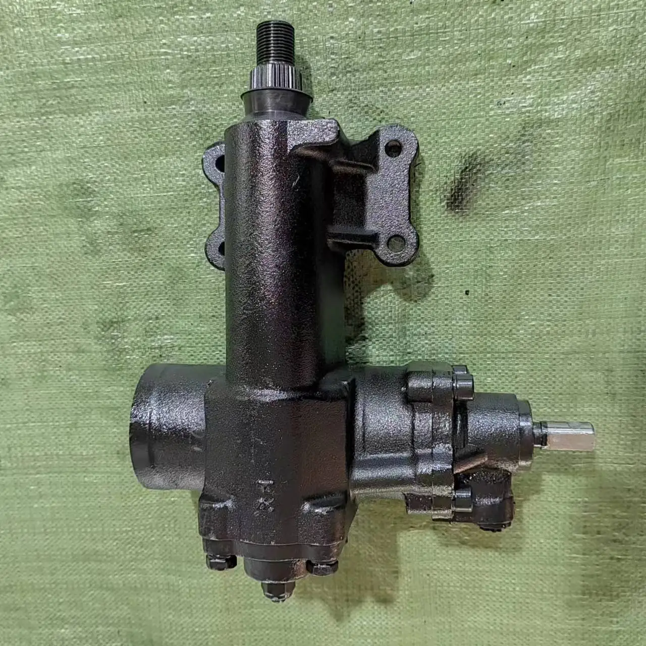 Power Steering Gear 27-8417,52126348AA,52126348AD,52126348AE