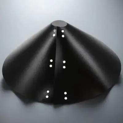 

1Pcs Wrap Around Squirrel Baffle Black Weatherproof Pole Hanging Bird Feeder for Garden Wildlife Protection