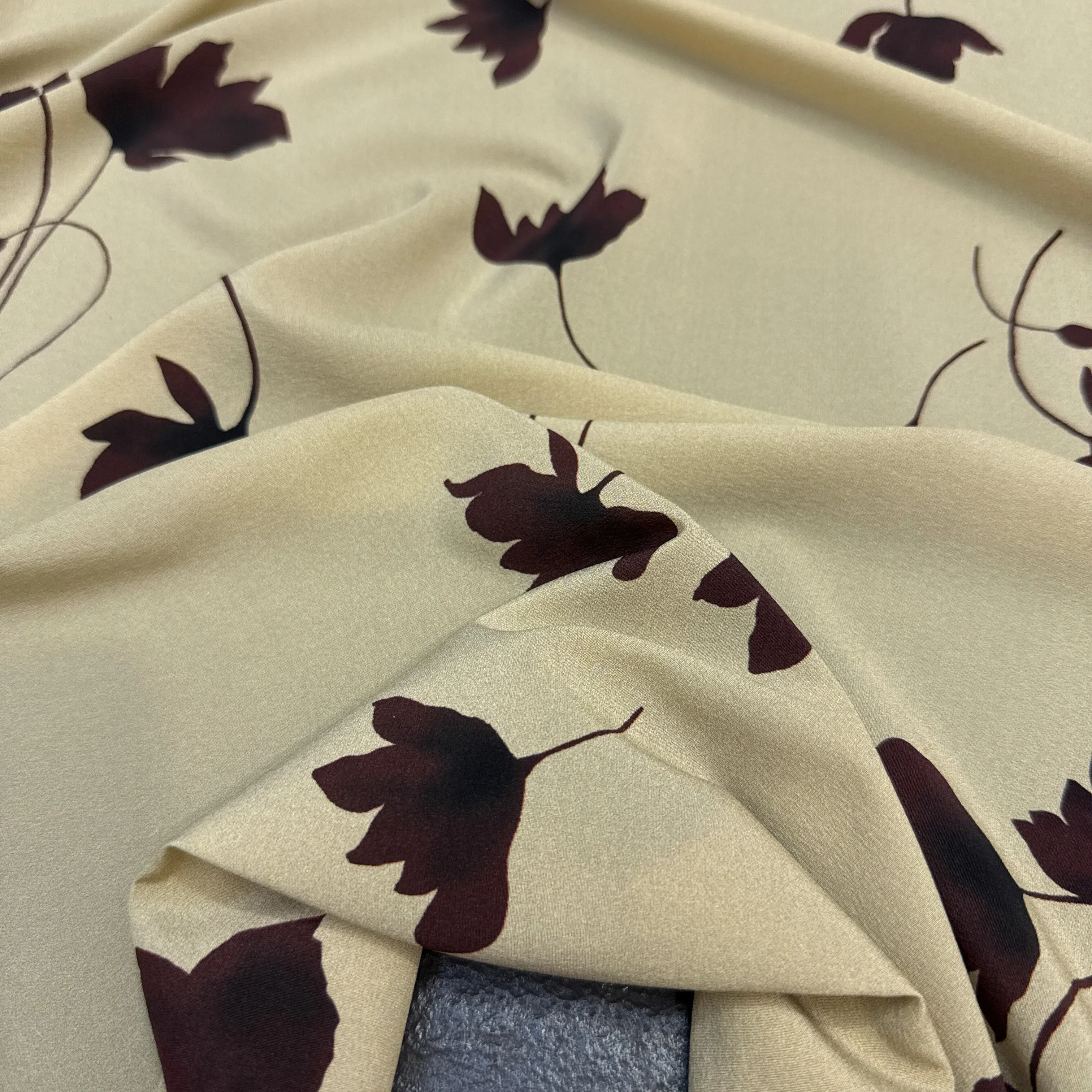 Printed Stretch Beige Silk Crepe de Chine Fabric for DIY Sewing Summer Pants Dress Pajamas Soft Comfortable Silk Fabric FR7010