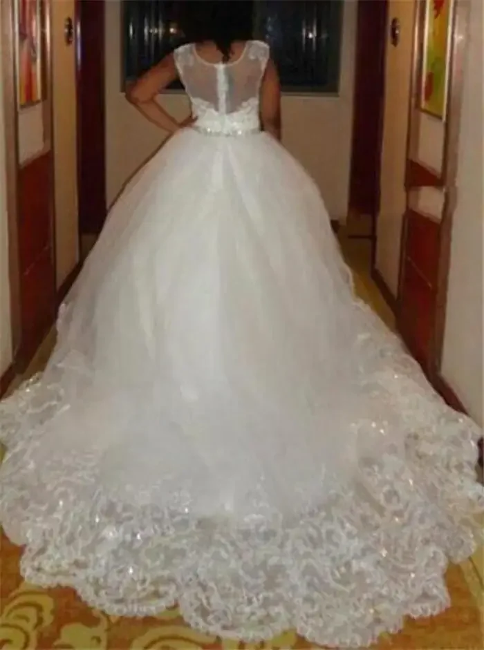 Customized Beaded Lace Ball Plus Size African Wedding Dresses Sheer Neck Chapel Train White Tulle Bridal Gowns 2021