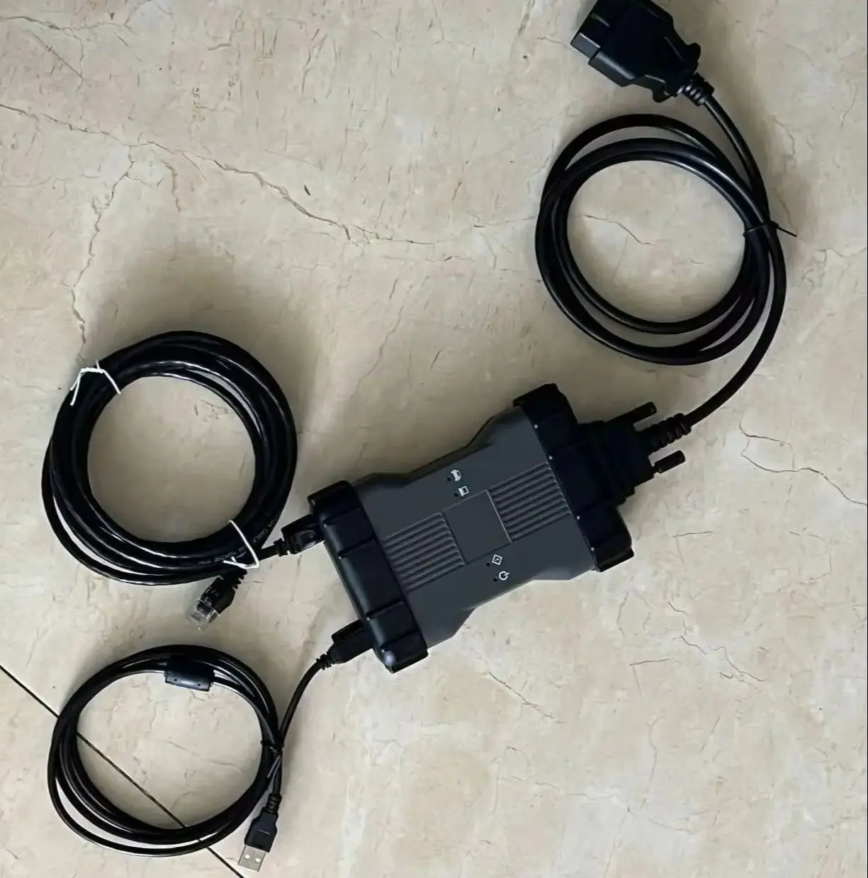 OBD2 Diagnostic Tools MB Star C6 VCI Scanner CAN DOIP Protocol 2 Years Warranty