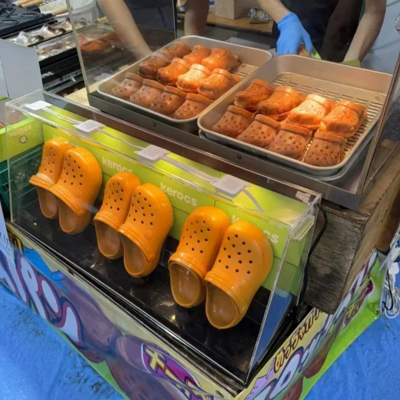 Nonstick Crocs Shaped Waffle Maker Breakfast Snack Baking Machine for Kitchen Afternoon Tea Treats
