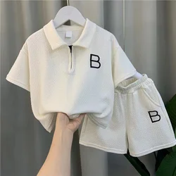 Tuta per ragazzo estate Set bambini ragazzo t-shirt Top + pantaloncini 2 pezzi estate abbigliamento per bambini Set per ragazzi abiti nuovo 2024