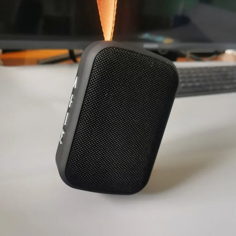 G2 Wireless Bluetooth Speaker Outdoor FM TF Card U Disk Audio Creative Portable Mini Gift Wireless Speakers