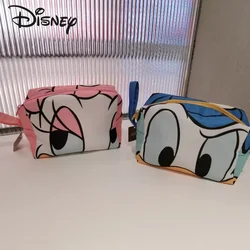 Disney kaczor Donald oryginalna nowa damska kosmetyczka Cartoon Fashion usta czerwona torba o dużej pojemności wodoodporna kosmetyczka podróżna